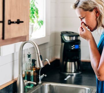 Kitchen Sink Bau Tak Sedap? Intip Cara Menghilangkannya