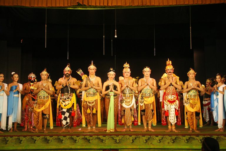 contoh csr sosial seni dan budaya