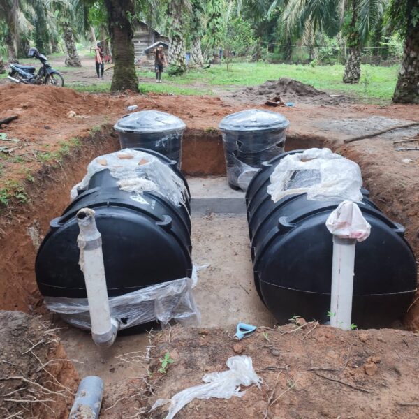 Pennyu Biogas Digester digunakan untuk pengolahan limbah organik