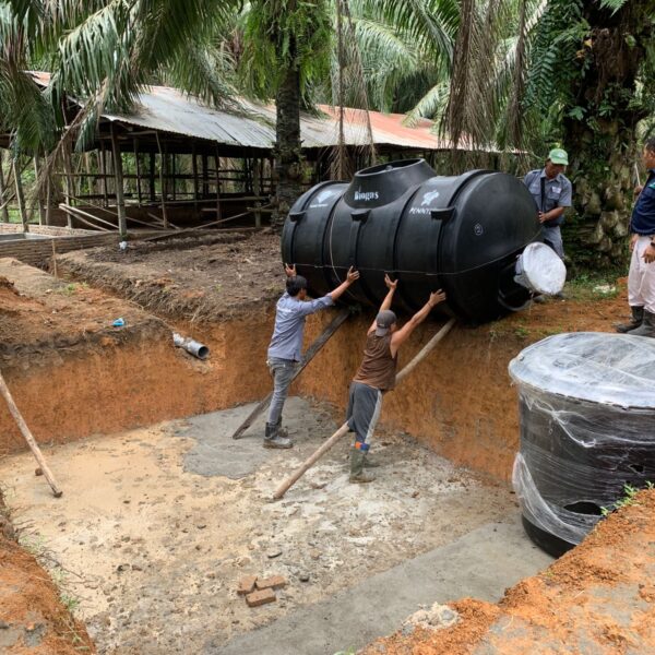 Pennyu Biogas Digester digunakan untuk pengolahan limbah organik