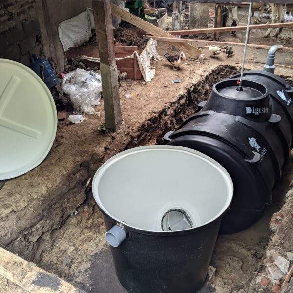 Biogas Digester Pennyu   UMNU 1