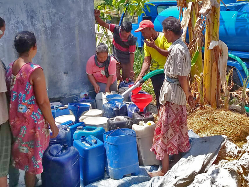 distribusi air bersih darurat kekeringan distribusi air bersih darurat kekeringan