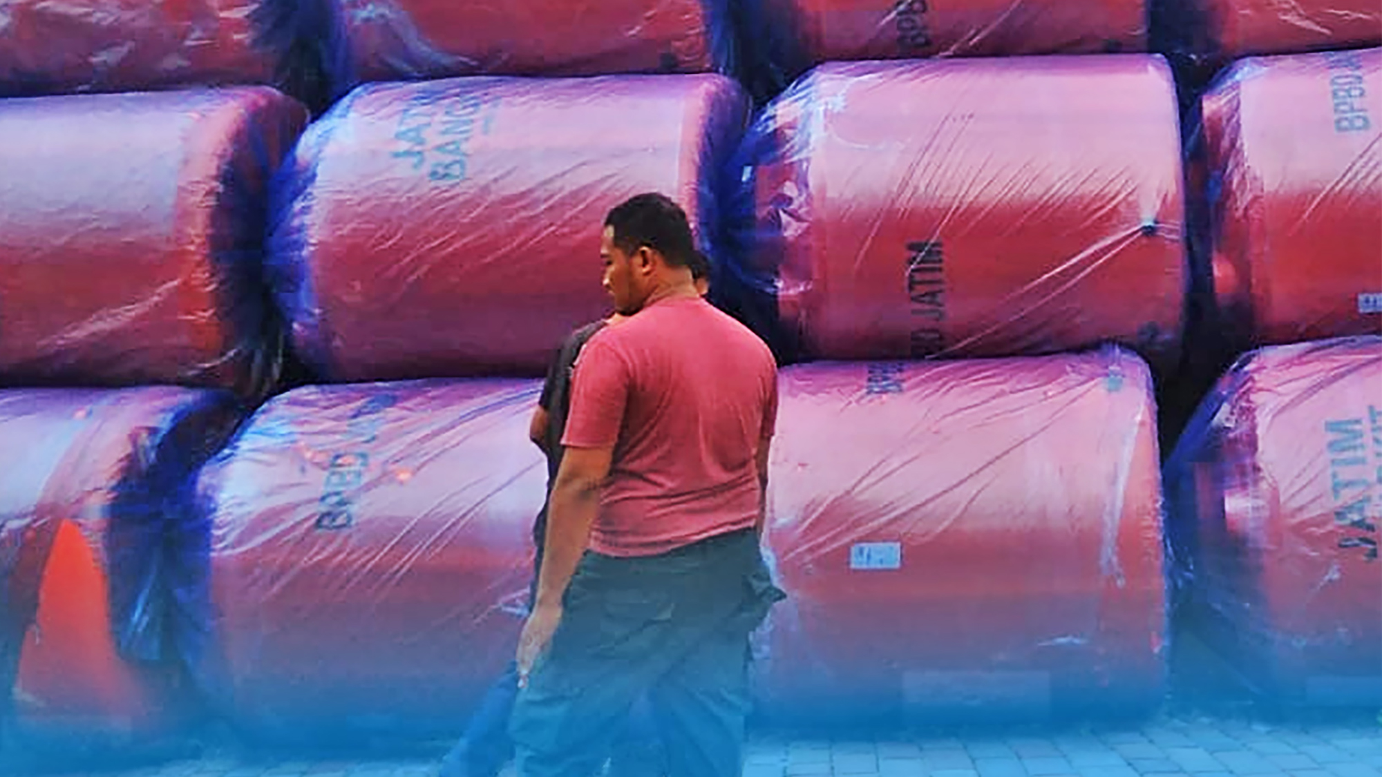 Produk tandon/ tangki air pennyu yang berkerjasama dengan salah satu instansi pemerintahan yaitu BPBD